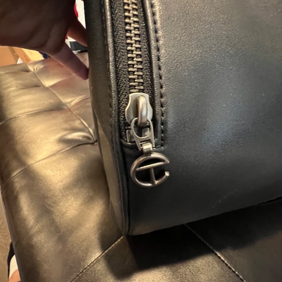 Large Telfar Duffle - Black NWT - Picture 9 of 16